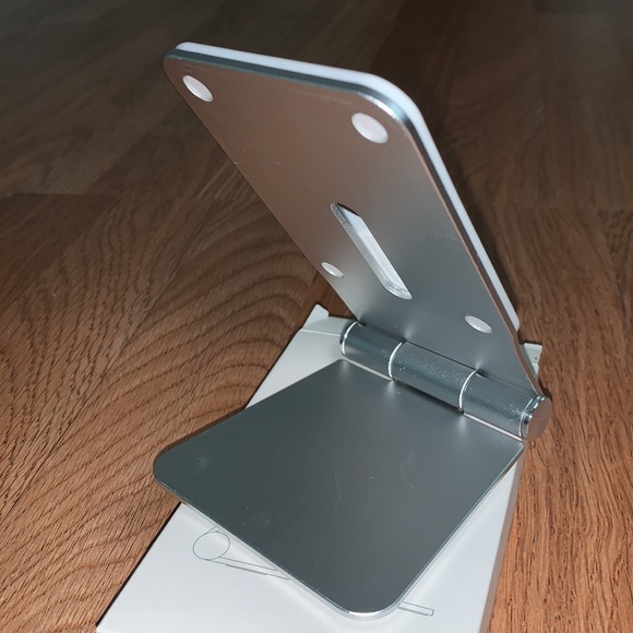 Foldable Phone Stand - Picture 2 of 5